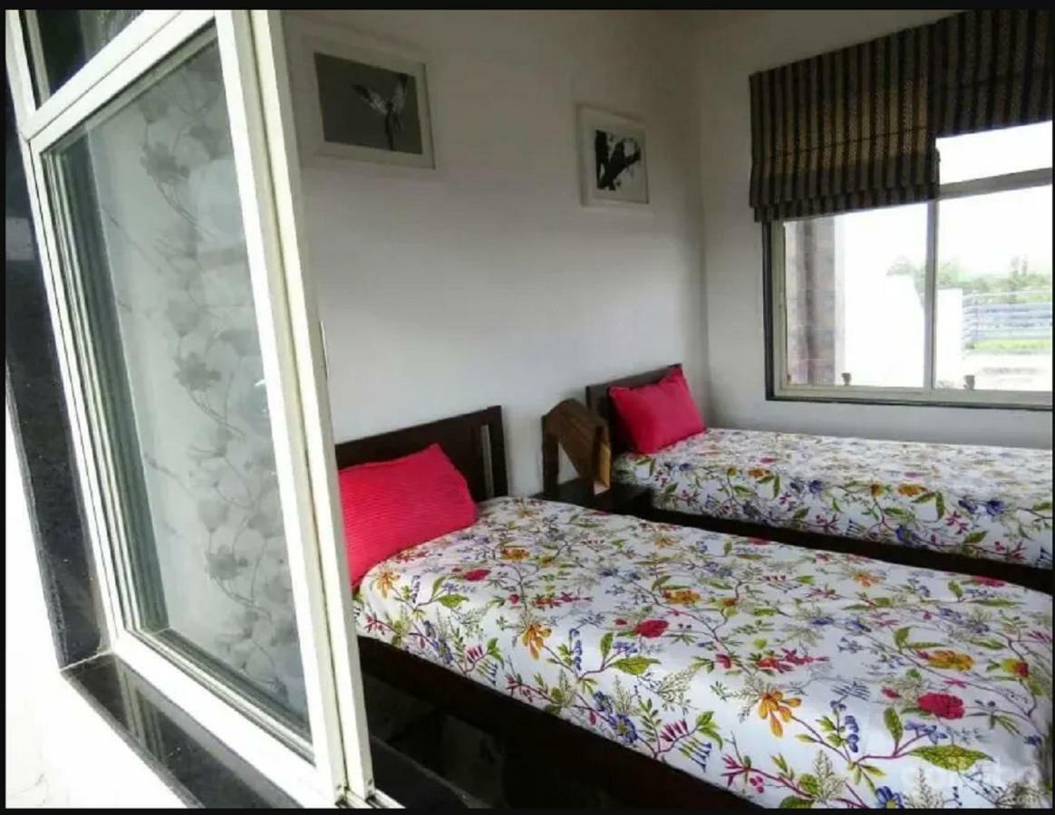Ibishouse Farm Stay Bharatpur Bagian luar foto
